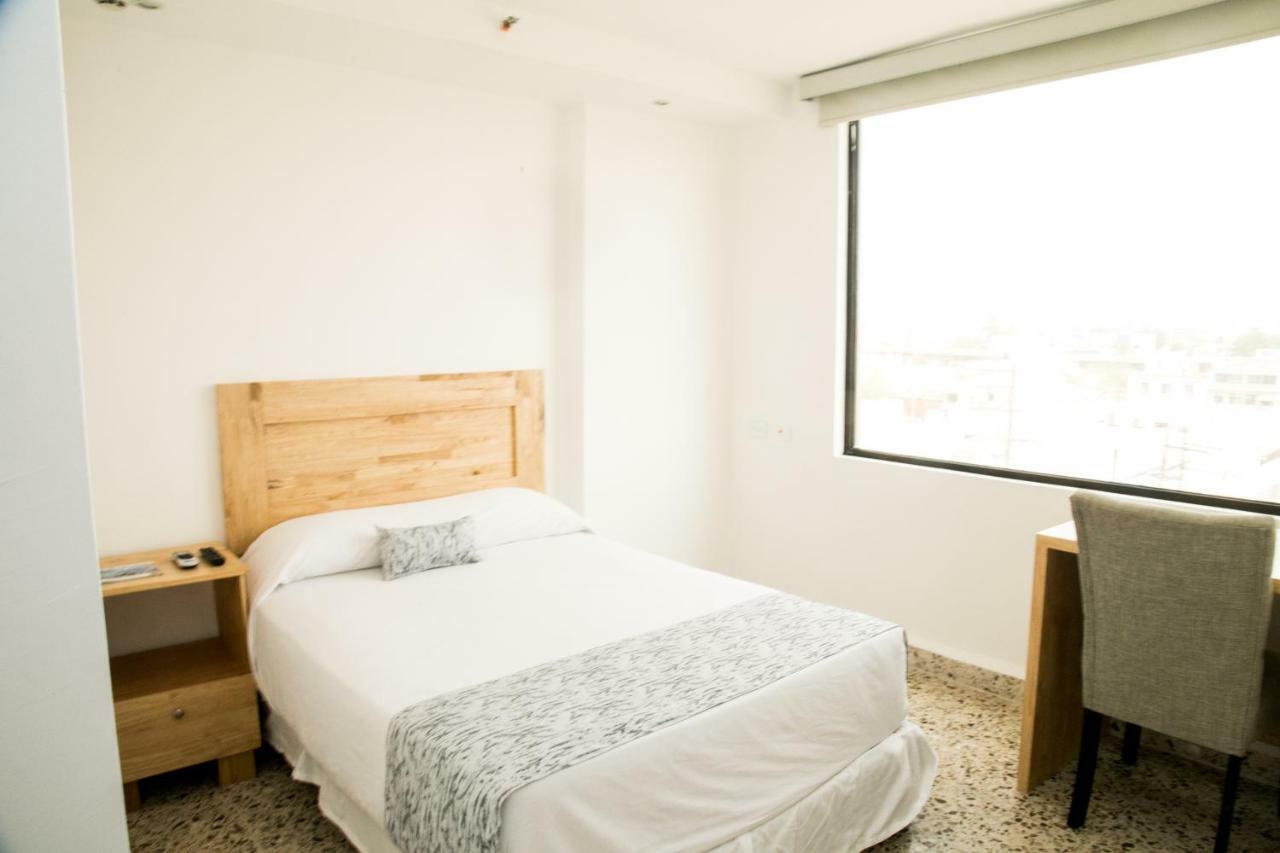 Booking 500 Monterrey Exterior foto