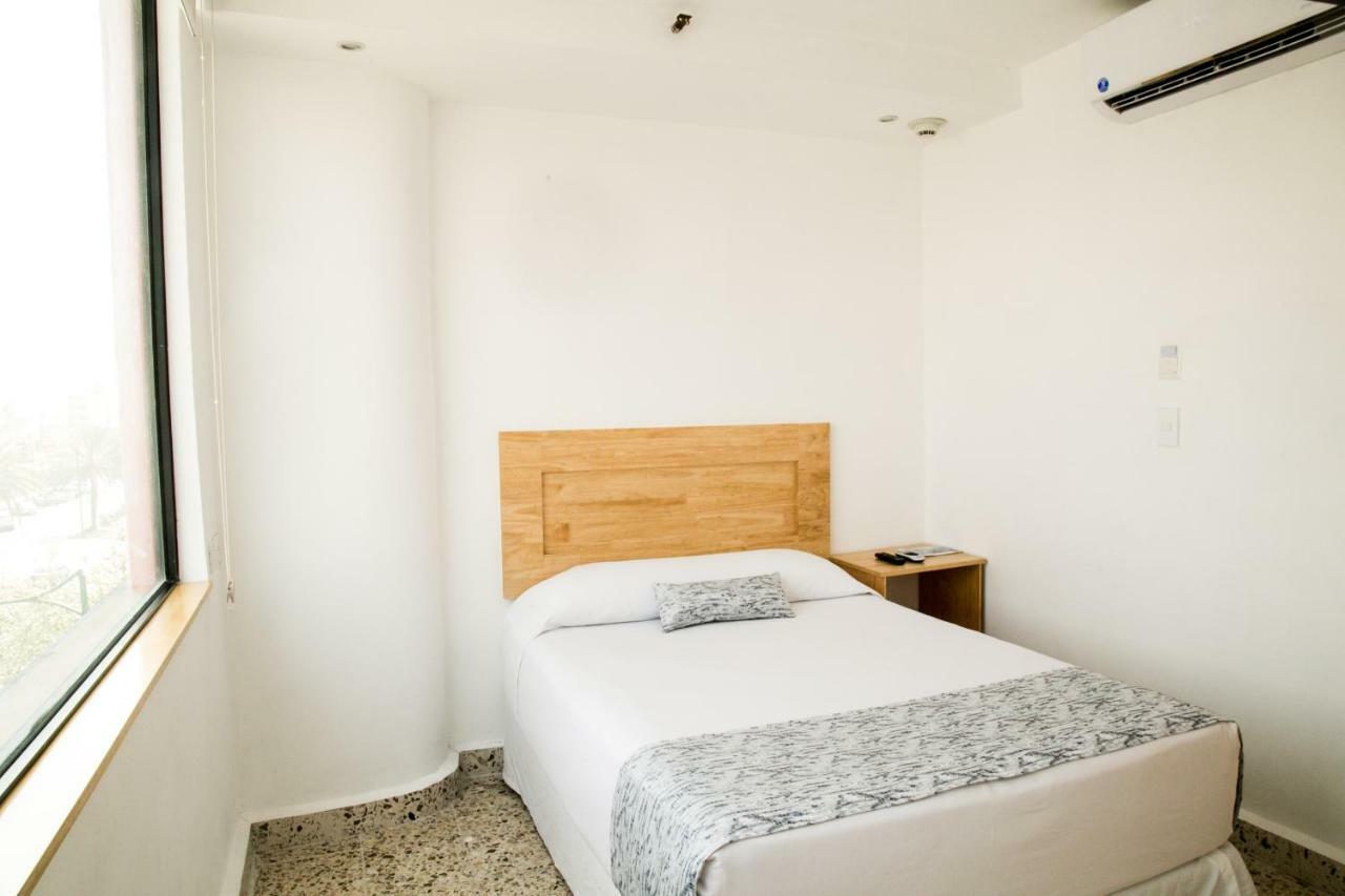 Booking 500 Monterrey Exterior foto