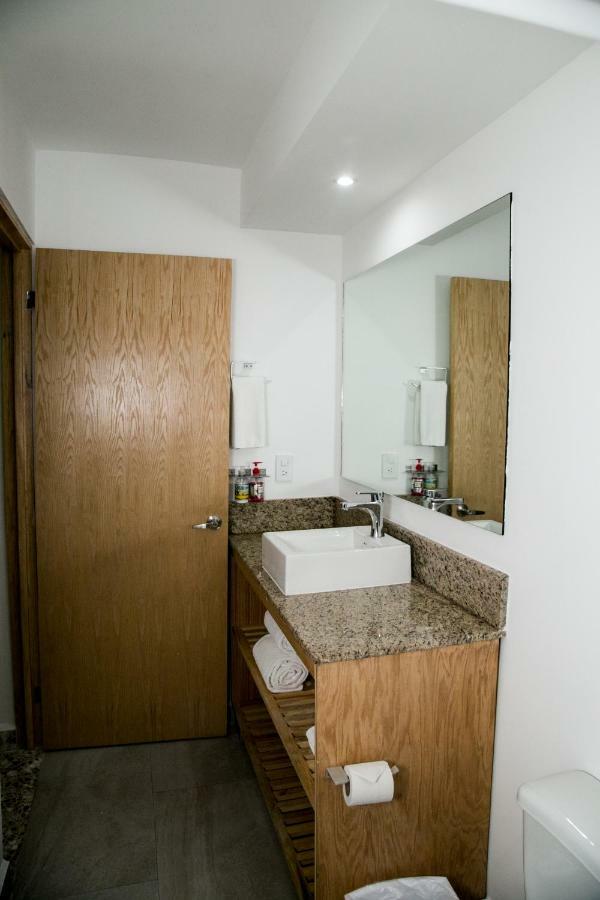 Booking 500 Monterrey Exterior foto