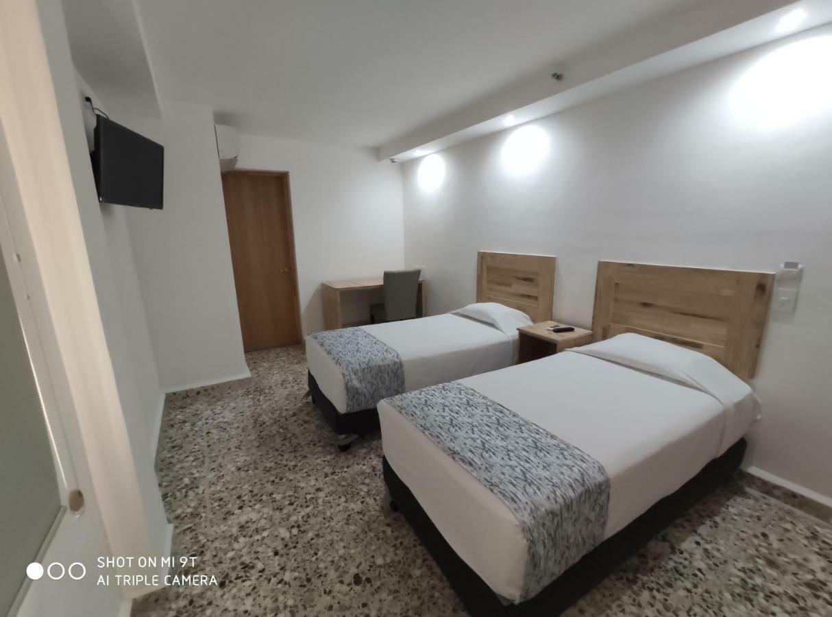 Booking 500 Monterrey Exterior foto
